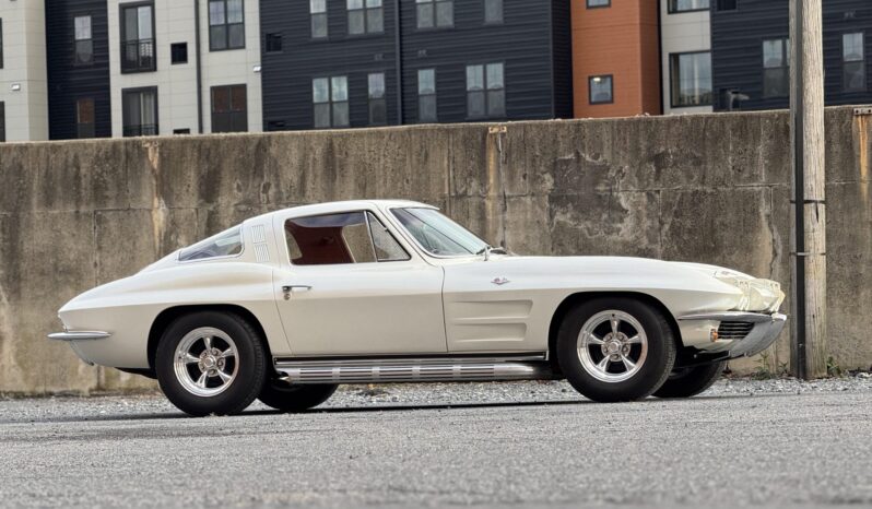 
								1964 Chevrolet Corvette Coupe 4-Speed full									