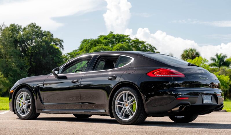 
								2014 Porsche Panamera S E-Hybrid full									