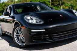 
										2014 Porsche Panamera S E-Hybrid full									