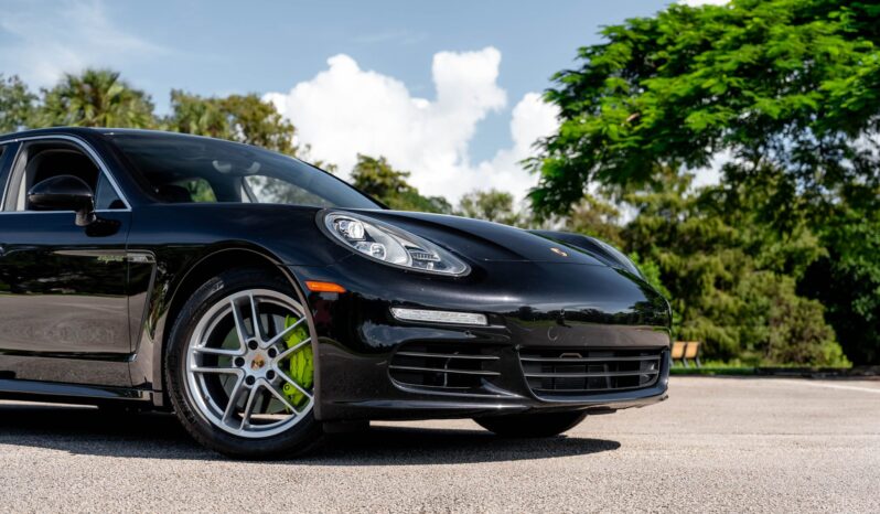 
								2014 Porsche Panamera S E-Hybrid full									