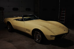 
										1968 Chevrolet Corvette Convertible 4-Speed full									