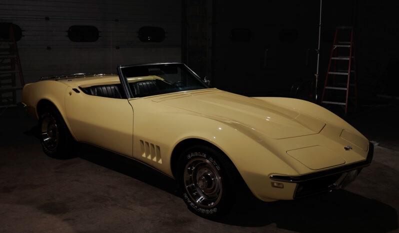 
								1968 Chevrolet Corvette Convertible 4-Speed full									