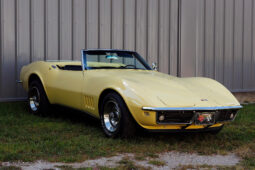 
										1968 Chevrolet Corvette Convertible 4-Speed full									