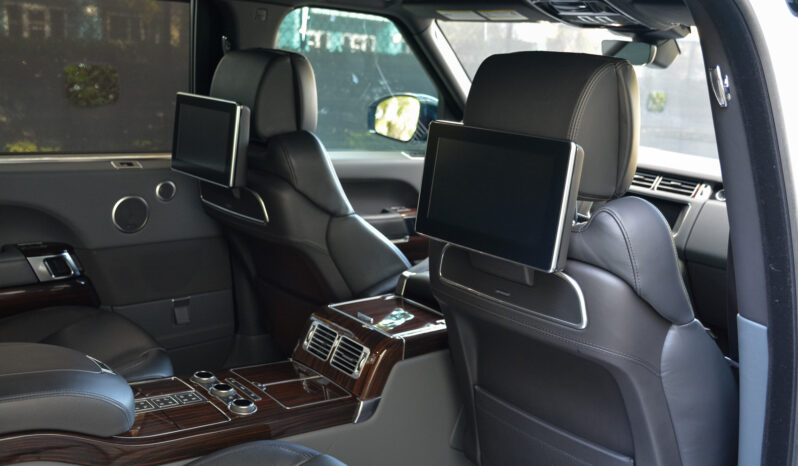 								2017 Land Rover Range Rover SVAutobiography LWB full									