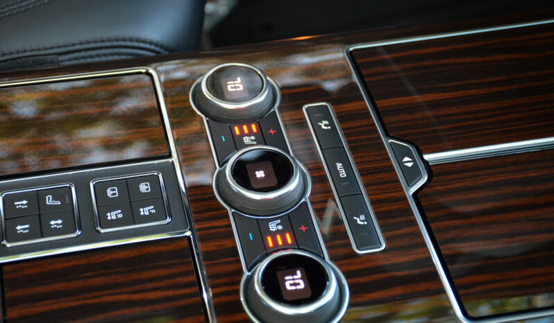 								2017 Land Rover Range Rover SVAutobiography LWB full									