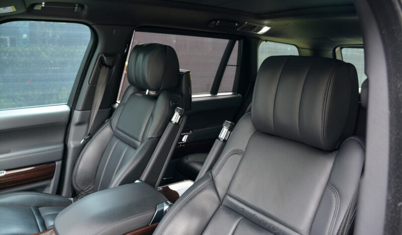 								2017 Land Rover Range Rover SVAutobiography LWB full									