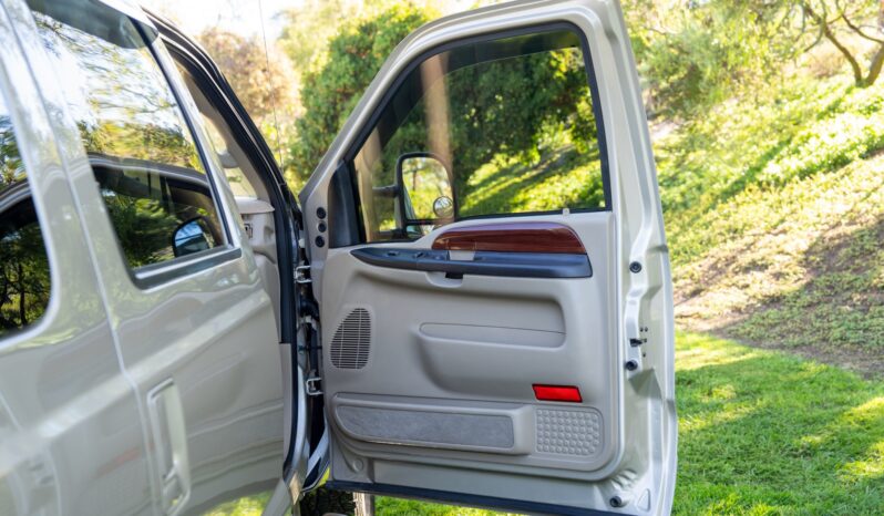 								2005 Ford Excursion Limited Power Stroke 4×4 full									