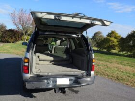 2006 Chevrolet Suburban 2500 LT 8.1L 4×4