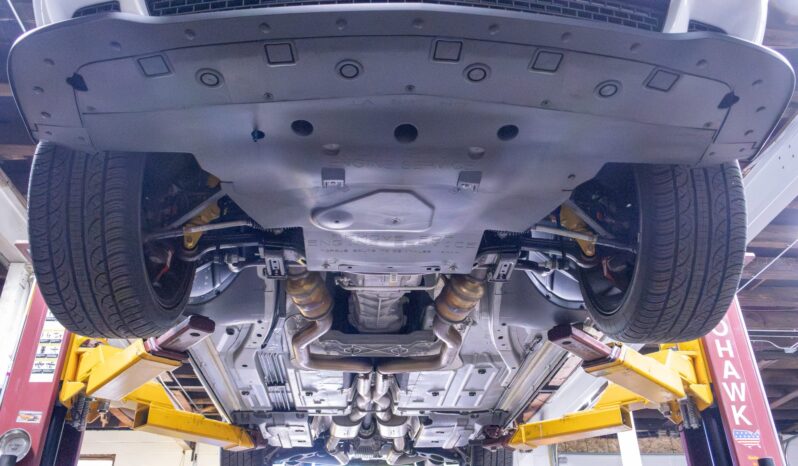 								2015 Dodge Challenger SRT Hellcat 6-Speed full									