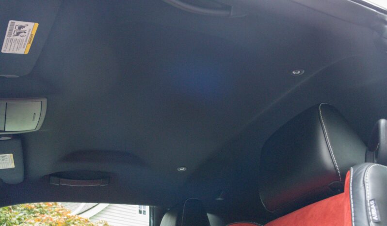 								2015 Dodge Challenger SRT Hellcat 6-Speed full									