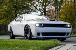 										2015 Dodge Challenger SRT Hellcat 6-Speed full									