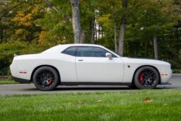										2015 Dodge Challenger SRT Hellcat 6-Speed full									