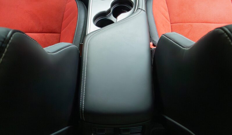 								2015 Dodge Challenger SRT Hellcat 6-Speed full									