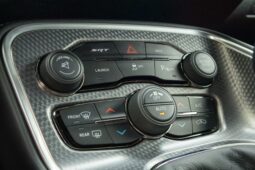 										2015 Dodge Challenger SRT Hellcat 6-Speed full									