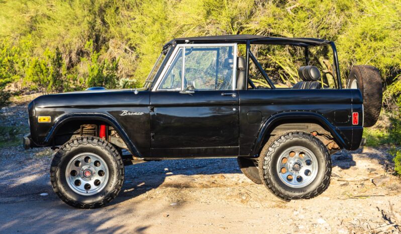 								1977 Ford Bronco 302 full									