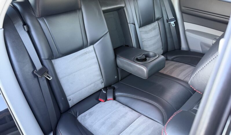 								2006 Dodge Magnum SRT8 full									