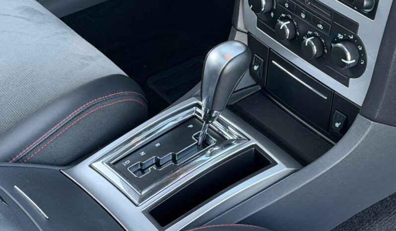 								2006 Dodge Magnum SRT8 full									