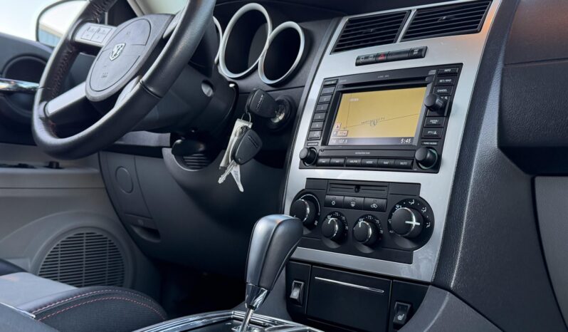 								2006 Dodge Magnum SRT8 full									