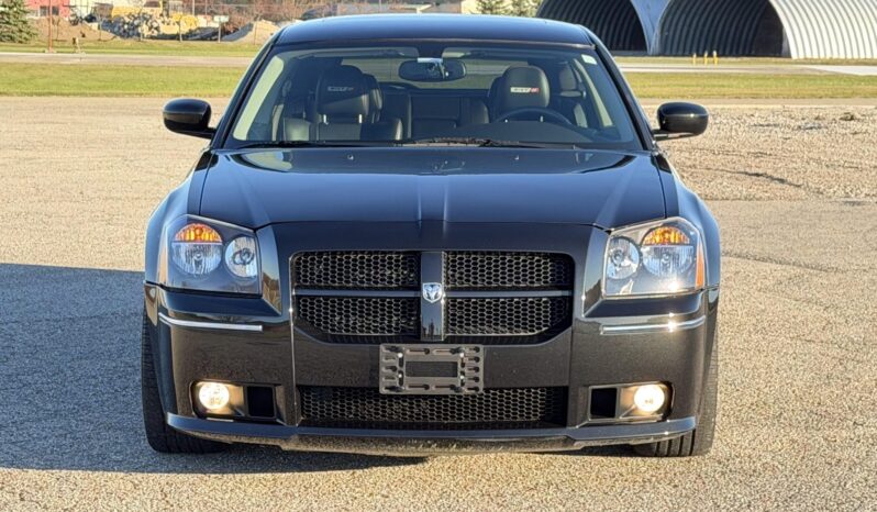 								2006 Dodge Magnum SRT8 full									