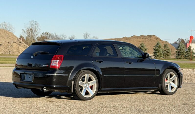								2006 Dodge Magnum SRT8 full									