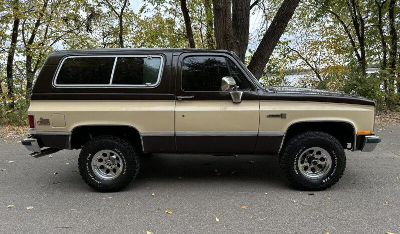 								1986 GMC Jimmy Sierra Classic 4×4 full									