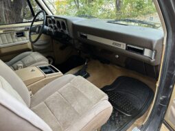 										1986 GMC Jimmy Sierra Classic 4×4 full									