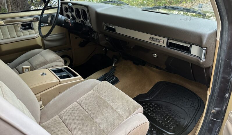 								1986 GMC Jimmy Sierra Classic 4×4 full									