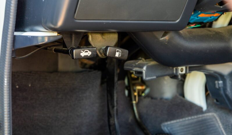 								1990 Toyota Land Cruiser FJ62 full									