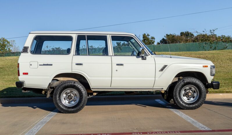 								1990 Toyota Land Cruiser FJ62 full									
