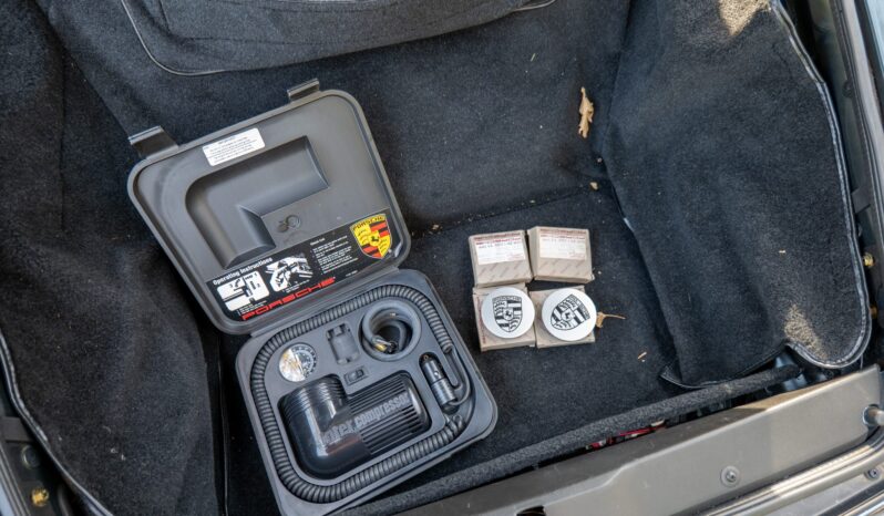 								1995 Porsche 911 Carrera Coupe 6-Speed full									