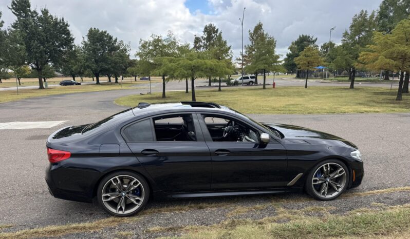 								2020 BMW M550i xDrive full									