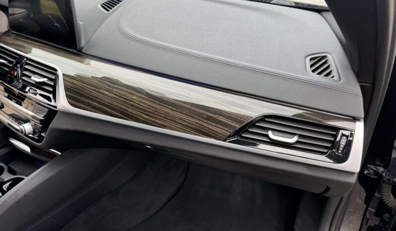 								2020 BMW M550i xDrive full									