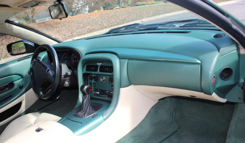 								2000 Aston Martin DB7 V12 Vantage Coupe full									