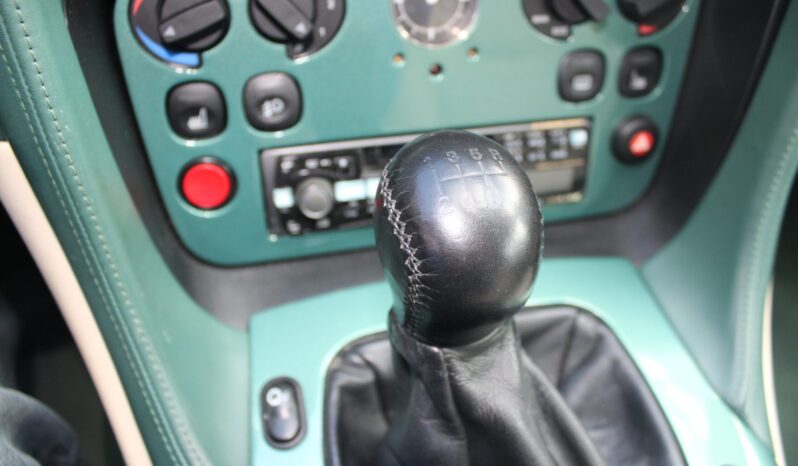 								2000 Aston Martin DB7 V12 Vantage Coupe full									