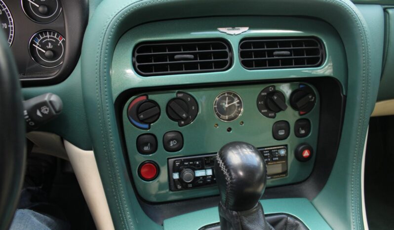 								2000 Aston Martin DB7 V12 Vantage Coupe full									