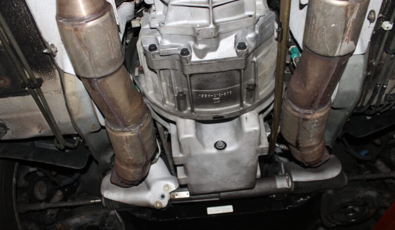 								2000 Aston Martin DB7 V12 Vantage Coupe full									