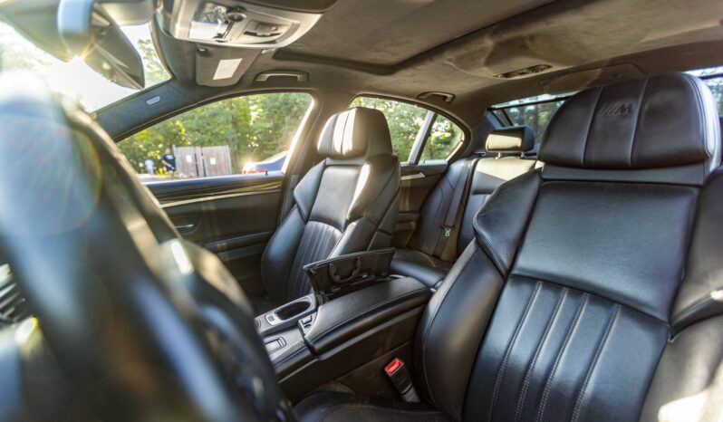 								2013 BMW M5 6-Speed full									