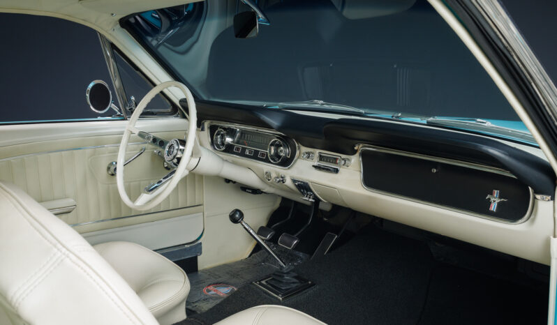 								1965 Ford Mustang Fastback K-Code 289 full									