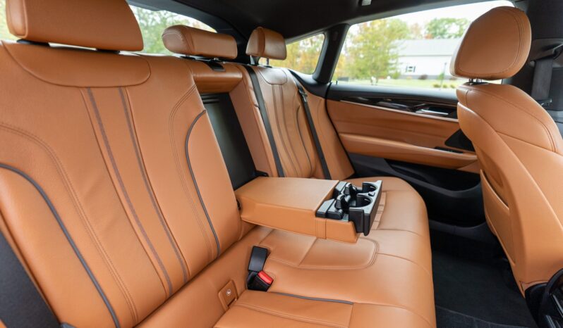 								2018 BMW 640i xDrive Gran Turismo full									