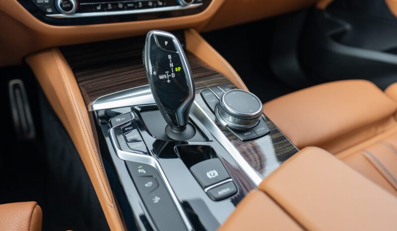 								2018 BMW 640i xDrive Gran Turismo full									