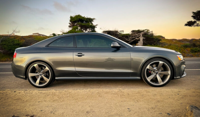 								2013 Audi RS5 Coupe full									