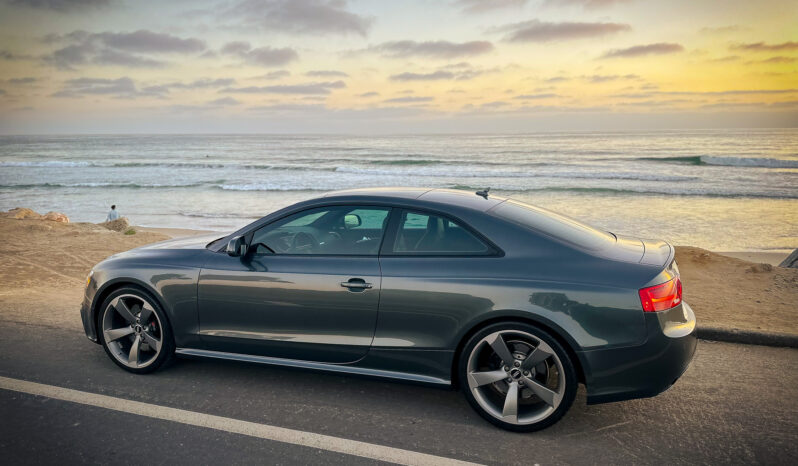 								2013 Audi RS5 Coupe full									
