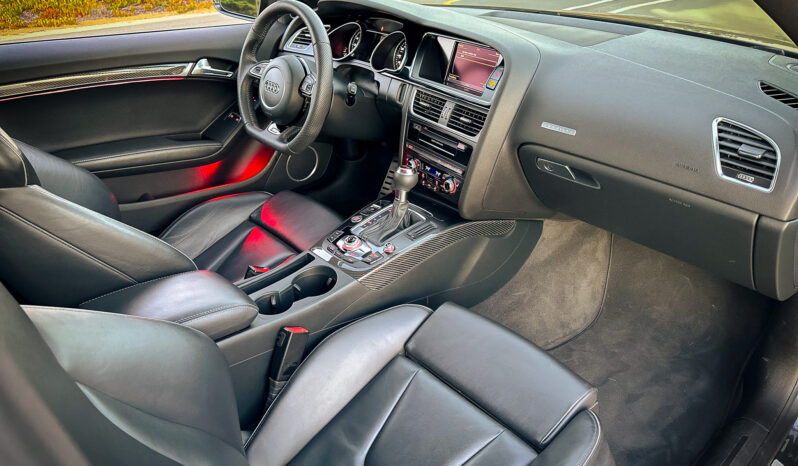 								2013 Audi RS5 Coupe full									