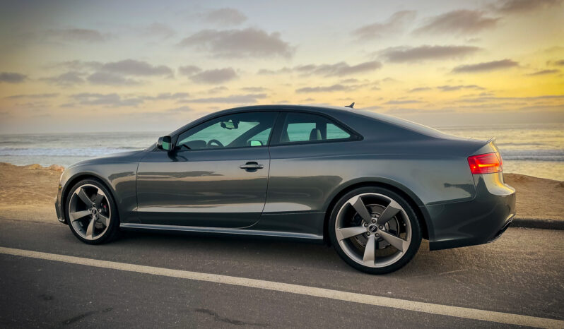 								2013 Audi RS5 Coupe full									