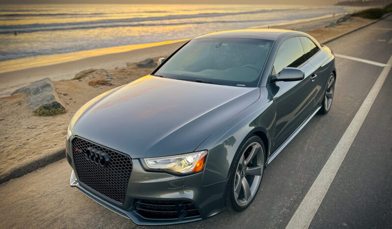 								2013 Audi RS5 Coupe full									