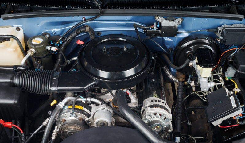 								1995 Chevrolet Tahoe LT 4×4 full									