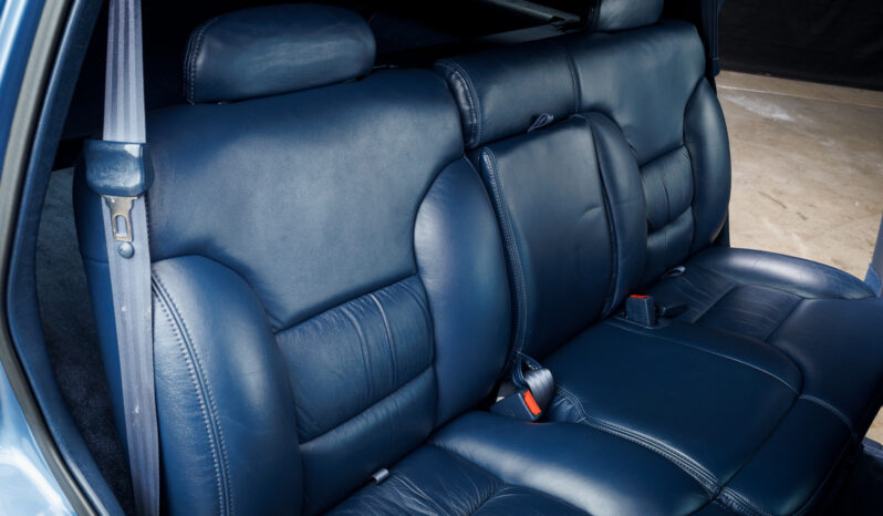 								1995 Chevrolet Tahoe LT 4×4 full									