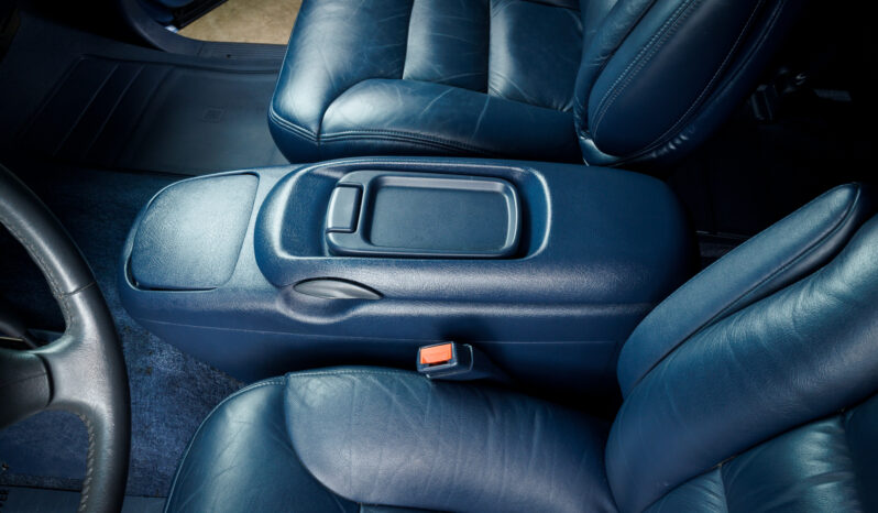 								1995 Chevrolet Tahoe LT 4×4 full									