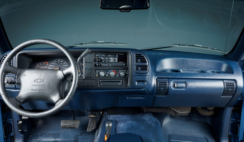 								1995 Chevrolet Tahoe LT 4×4 full									