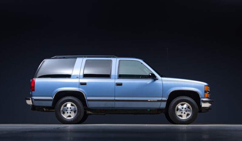								1995 Chevrolet Tahoe LT 4×4 full									